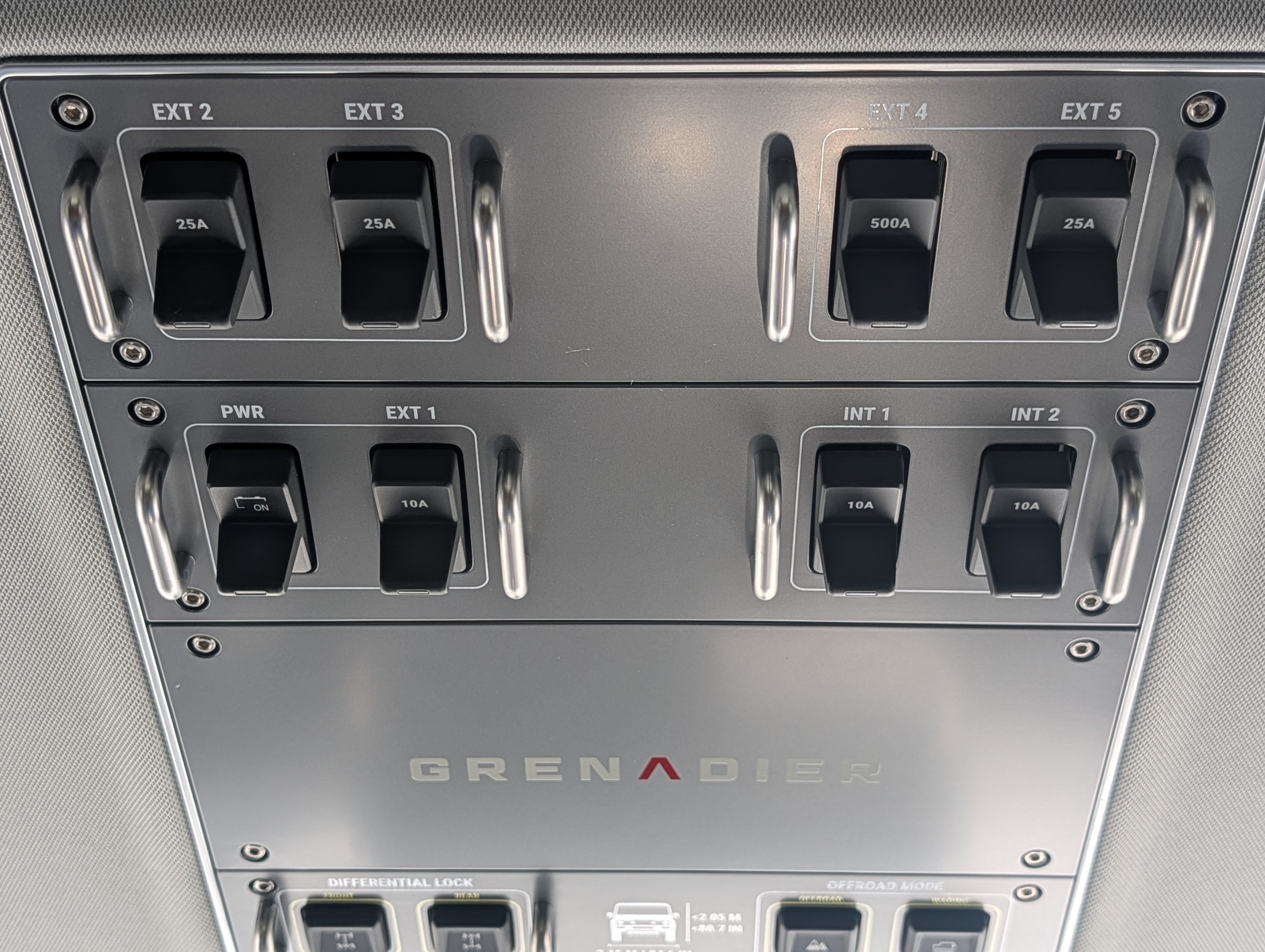 Used 2025 INEOS Grenadier Quartermaster AWD/4WD image 32