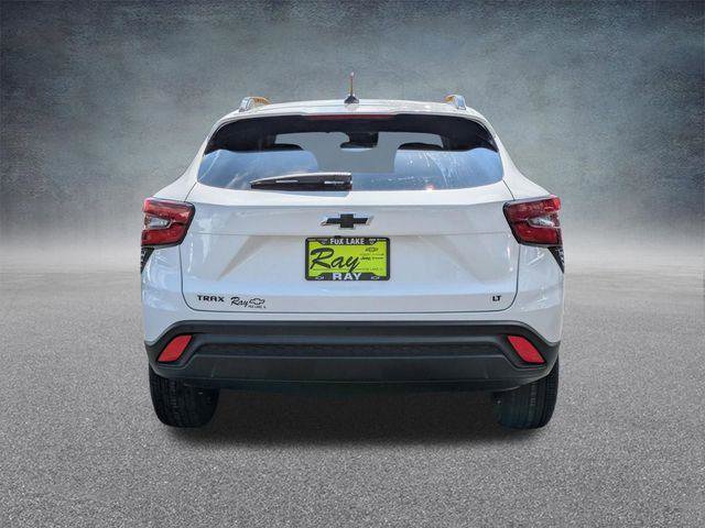 New 2026 Chevrolet Trax LT w/ Driver Confidence Package FWD image 5