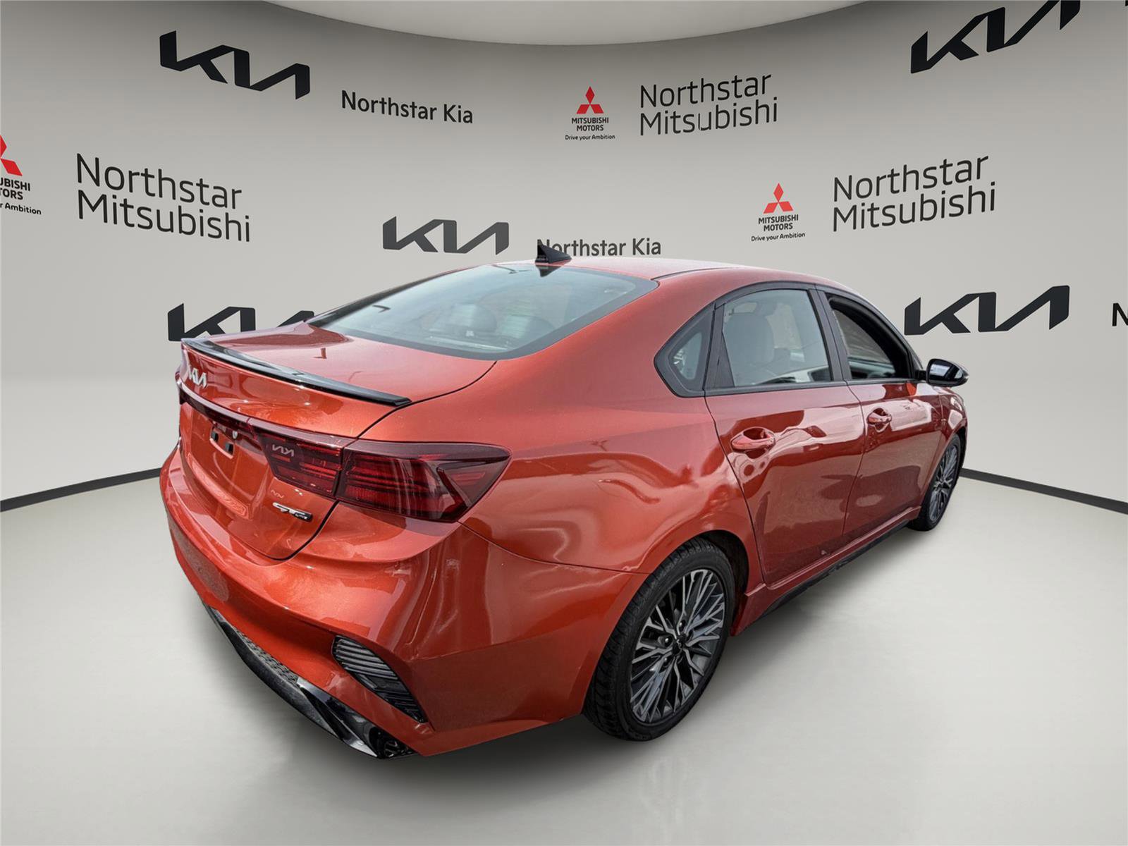 Used 2023 Kia Forte GT-Line FWD image 3