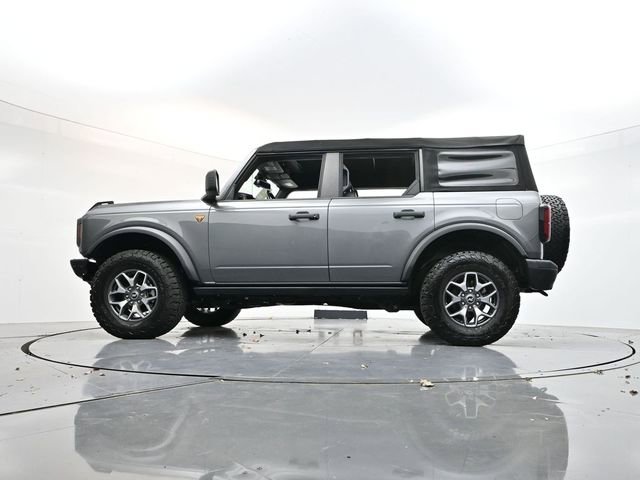 Used 2024 Ford Bronco Badlands image 30