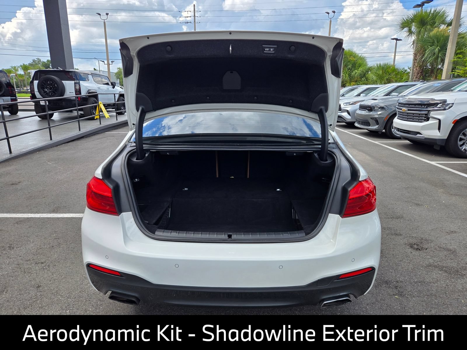 Used 2019 BMW 530e w/ M Sport Package RWD image 17