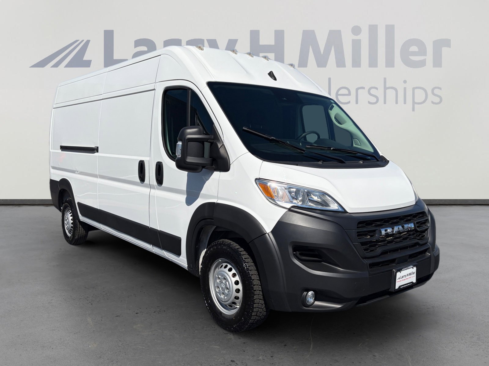 Used 2024 RAM ProMaster 2500 w/ Convenience Group FWD image 7