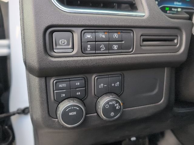 Used 2023 Chevrolet Tahoe Z71 w/ Luxury Package image 23