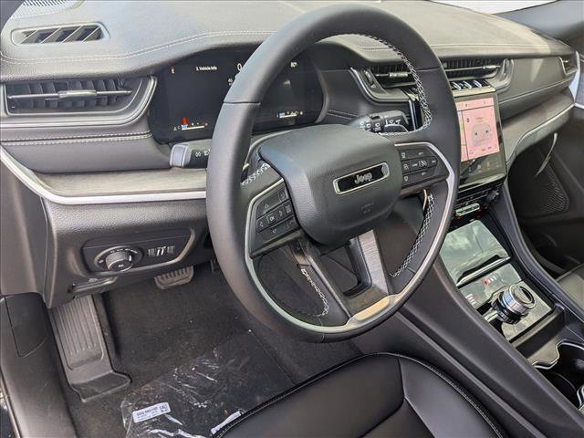 New 2025 Jeep Grand Cherokee L Limited w/ Black Appearance Package video 3
