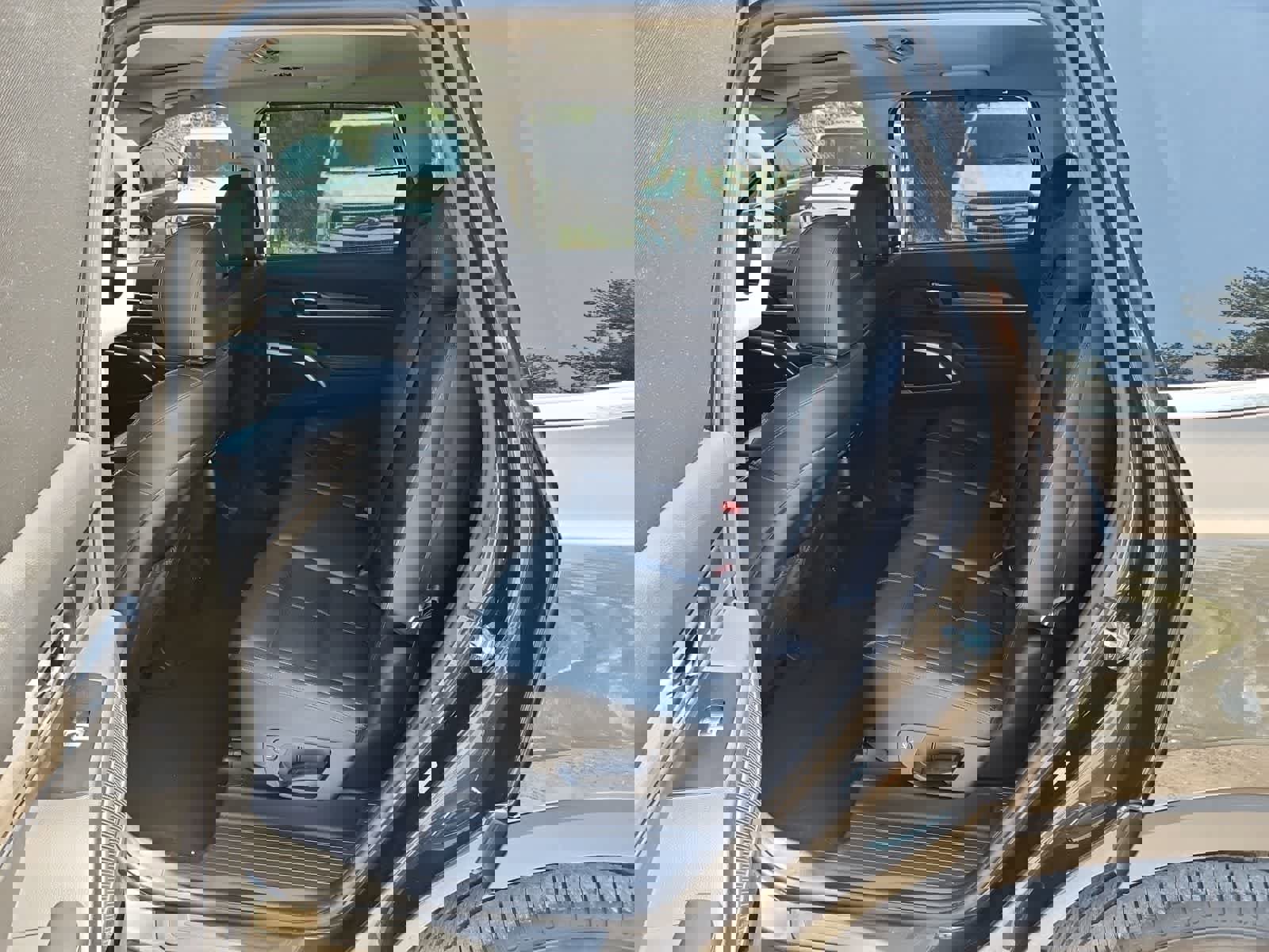 Used 2022 Kia Telluride EX image 26