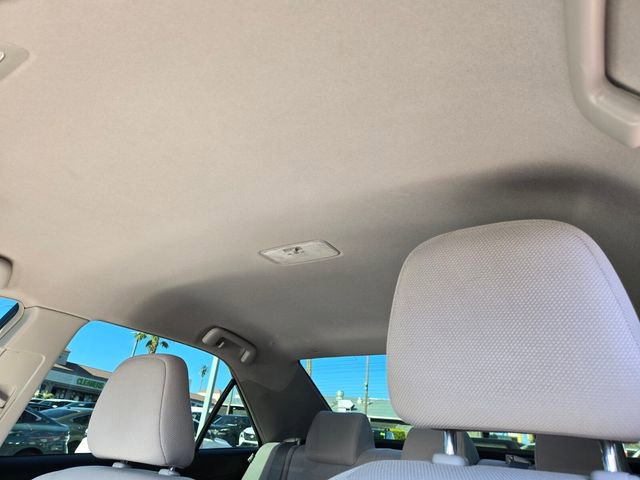 Used 2012 Toyota Camry LE FWD image 11