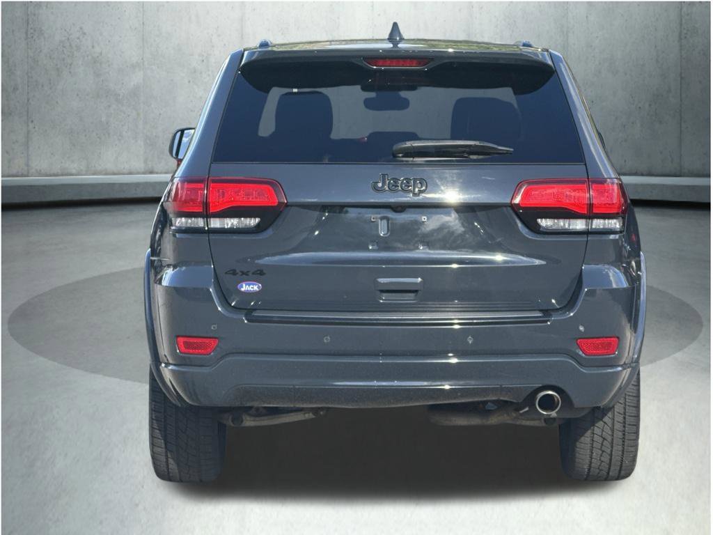 Used 2017 Jeep Grand Cherokee Altitude AWD/4WD image 5