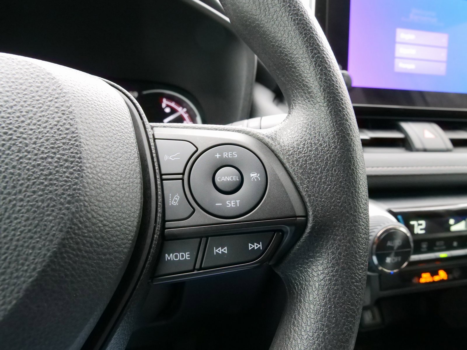 Used 2024 Toyota RAV4 XLE w/ Convenience Package image 22