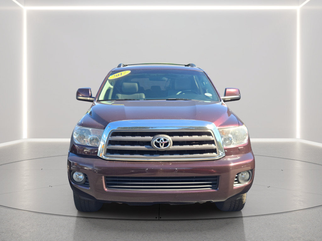 Used 2017 Toyota Sequoia SR5 AWD/4WD image 2