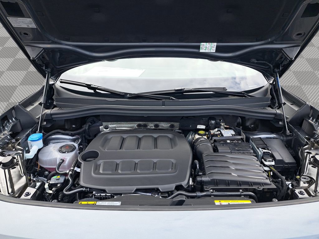 New 2025 Volkswagen Tiguan SE R-Line AWD/4WD image 28