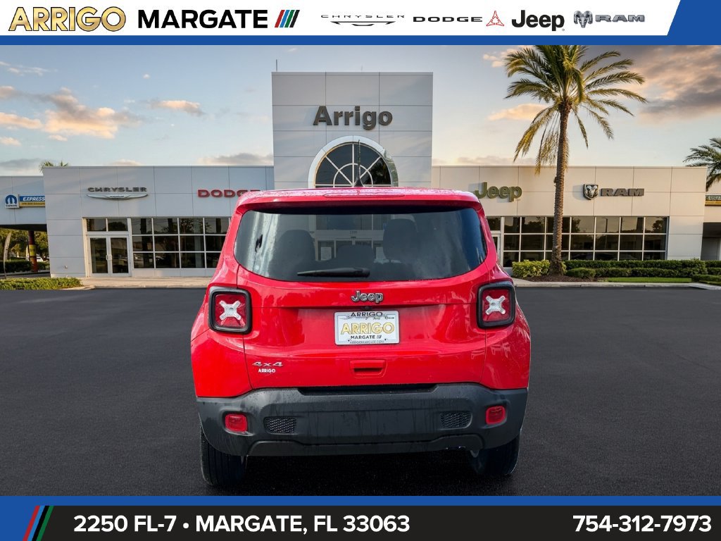 Certified 2023 Jeep Renegade Latitude AWD/4WD image 6