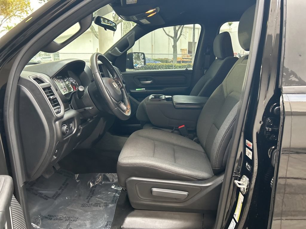 New 2023 RAM 1500 Tradesman w/ Night Edition RWD image 6
