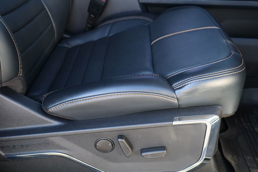 Used 2023 Ford F350 Platinum w/ FX4 Off-Road Package image 32