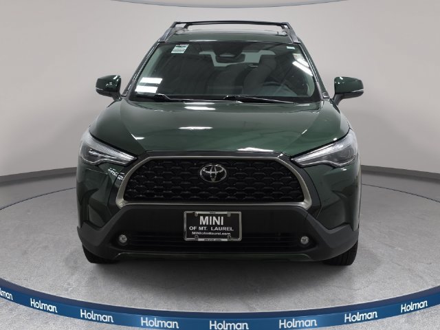 Used 2024 Toyota Corolla Cross XLE w/ Convenience Package AWD/4WD image 3