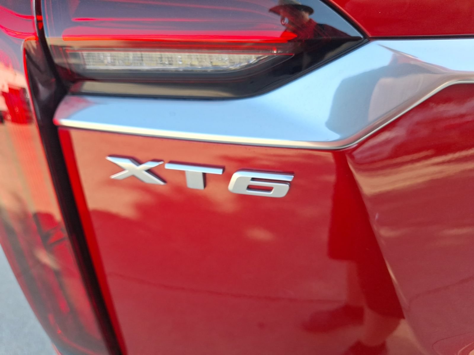 Used 2024 Cadillac XT6 Luxury FWD image 13