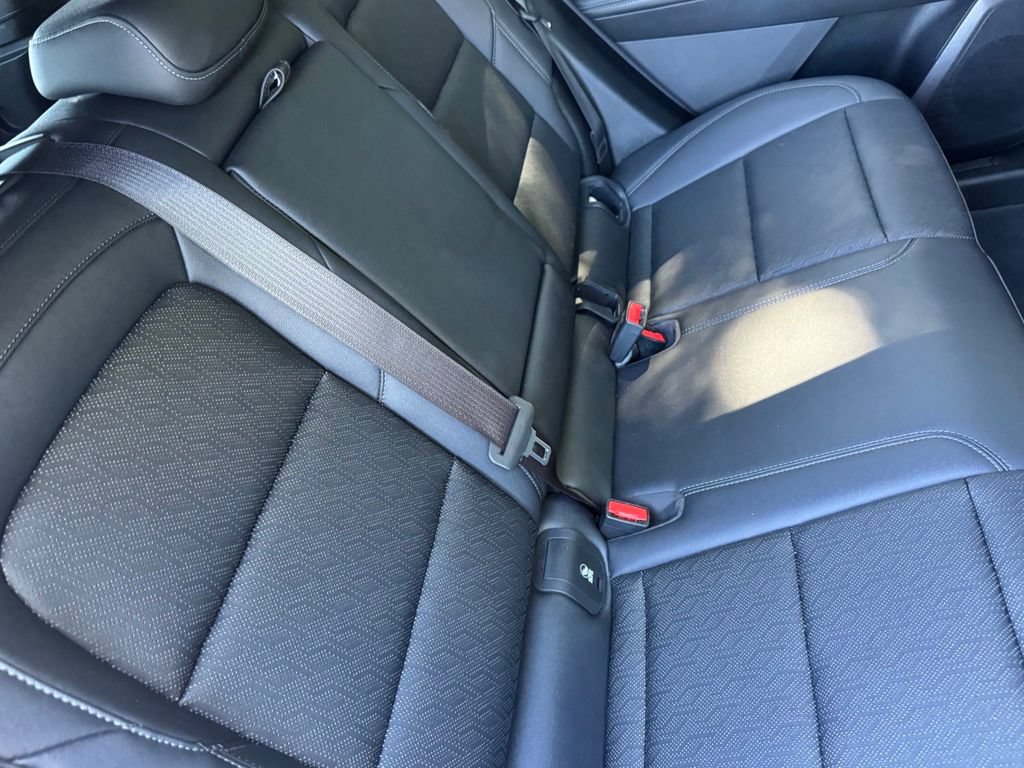 Certified 2026 Chevrolet Equinox LT w/ Convenience Package II FWD image 11
