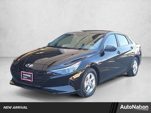 Used 2023 Hyundai Elantra SE image 1