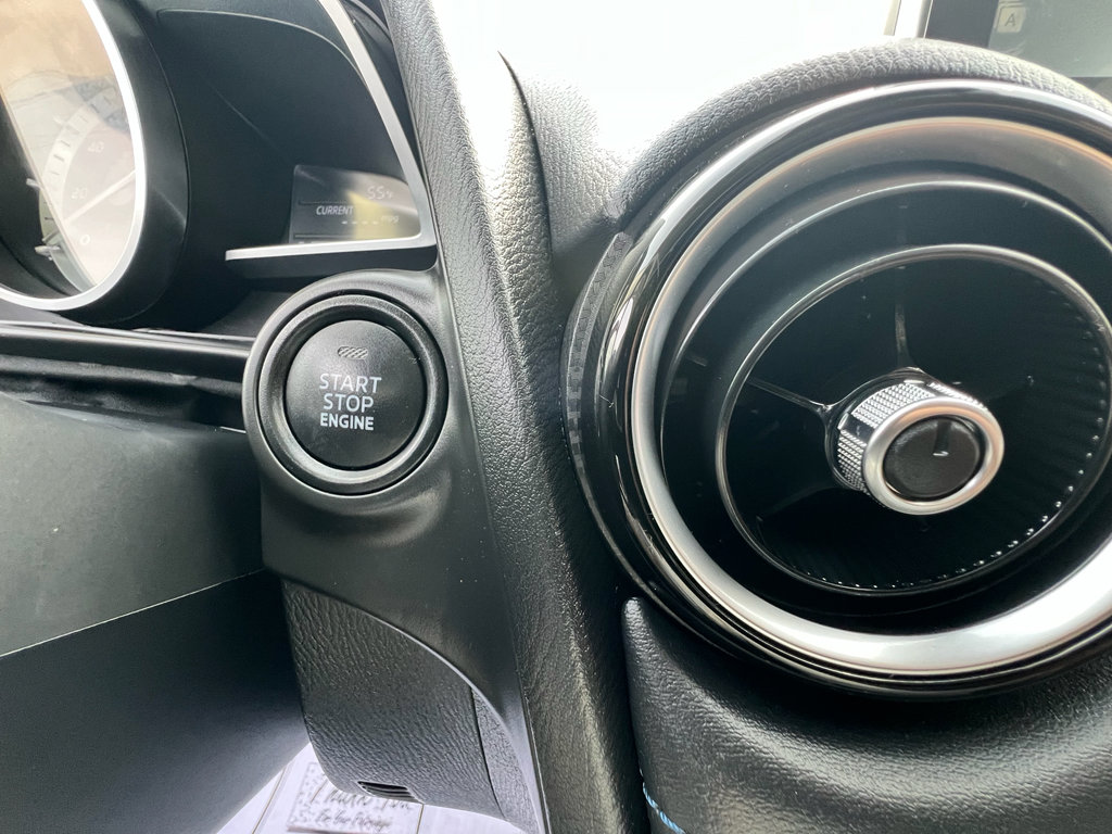 Used 2018 Toyota Yaris iA image 12