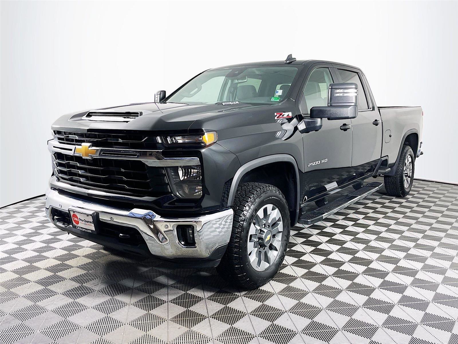 Used 2025 Chevrolet Silverado 2500 LT w/ Safety Package image 3