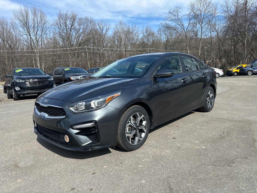 Used 2021 Kia Forte LXS image 2