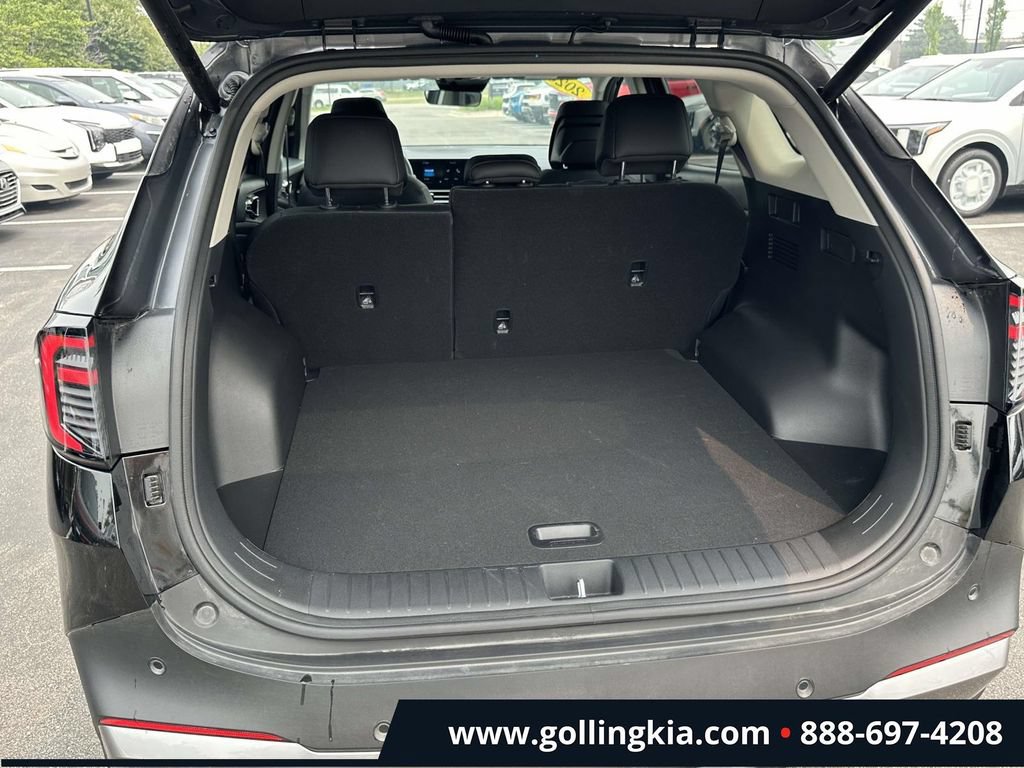 Certified 2026 Kia Sportage EX w/ EX Panoramic Sunroof Package AWD/4WD image 9