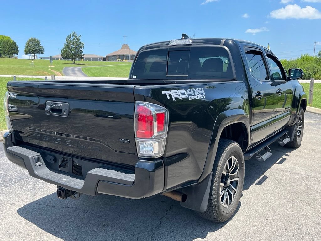 Used 2021 Toyota Tacoma TRD Sport AWD/4WD image 12