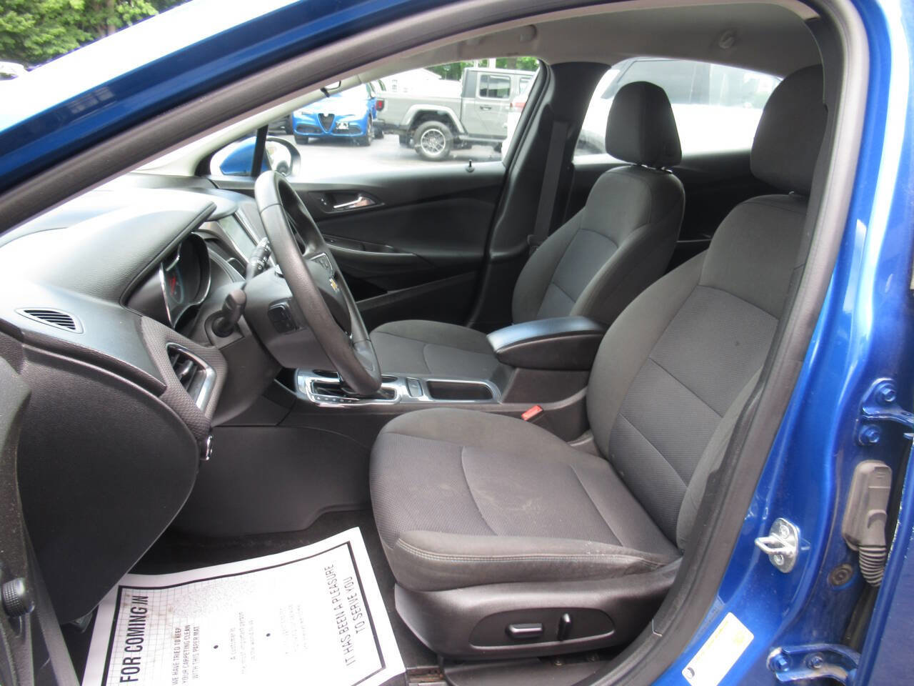 Used 2017 Chevrolet Cruze LT w/ Convenience Package image 22