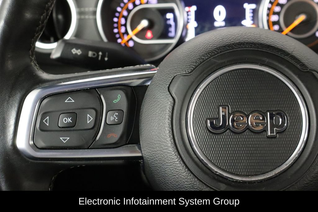 Used 2018 Jeep Wrangler Unlimited Sahara image 8