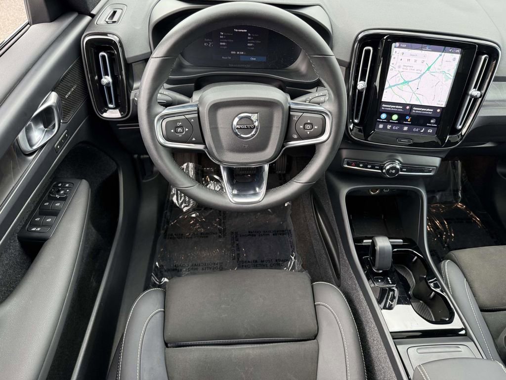 Used 2023 Volvo C40 P8 Recharge Ultimate w/ Protection Package Premier image 4