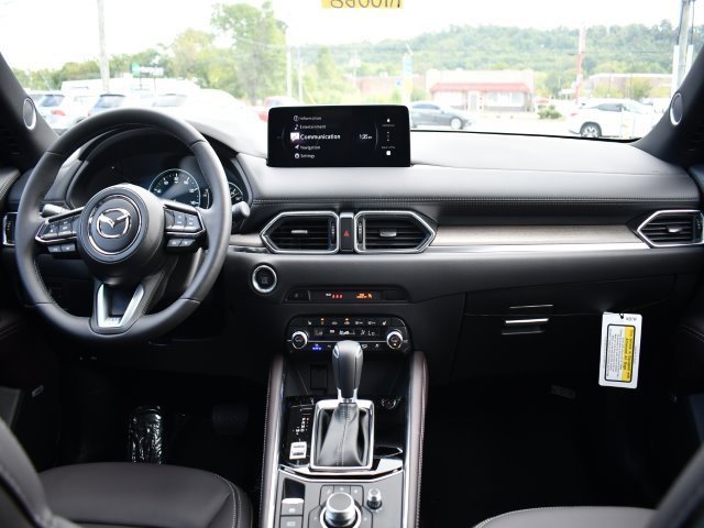 New 2025 MAZDA CX-5 Signature image 23