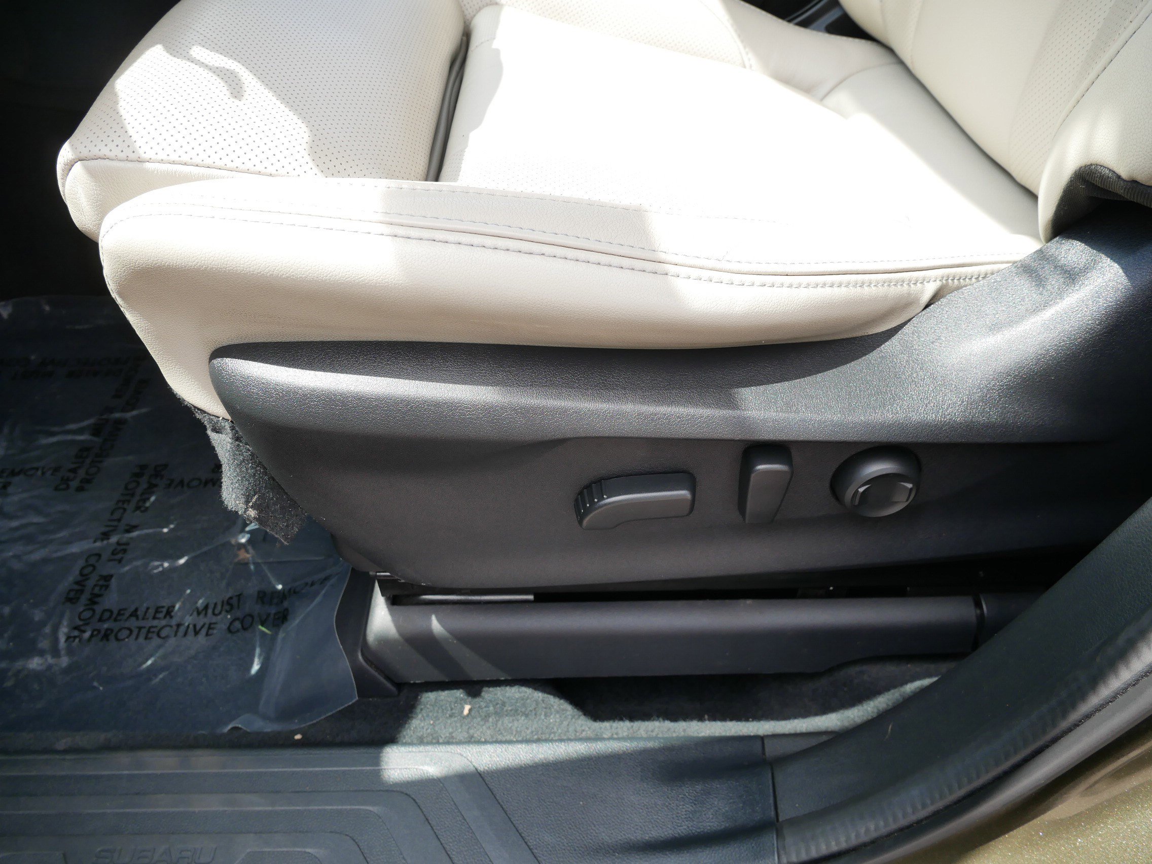 Used 2022 Subaru Ascent Limited w/ Technology Package AWD/4WD image 20