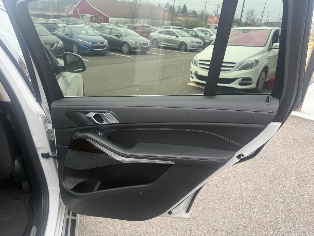 Used 2021 BMW X7 xDrive40i w/ Parking Assistance Package image 17