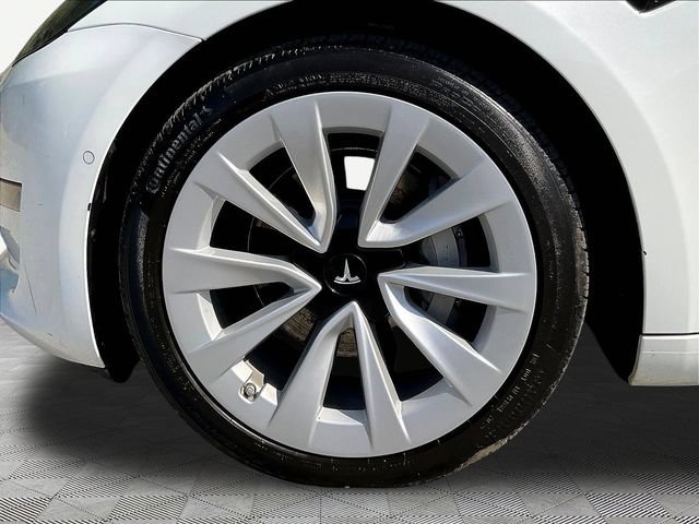 Used 2022 Tesla Model 3 Long Range AWD/4WD image 32