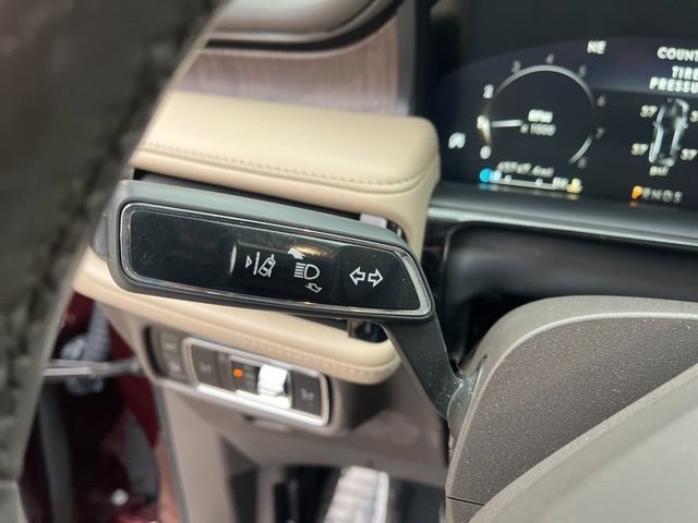 Used 2023 Lincoln Nautilus Reserve image 26
