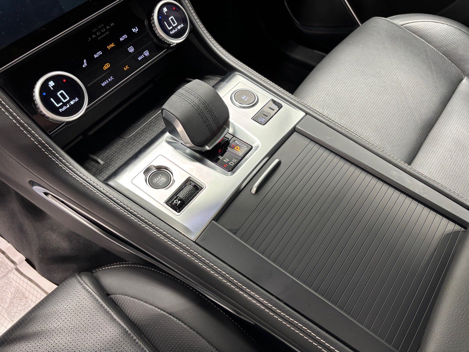 New 2026 Jaguar F-PACE R-Dynamic S AWD/4WD image 14