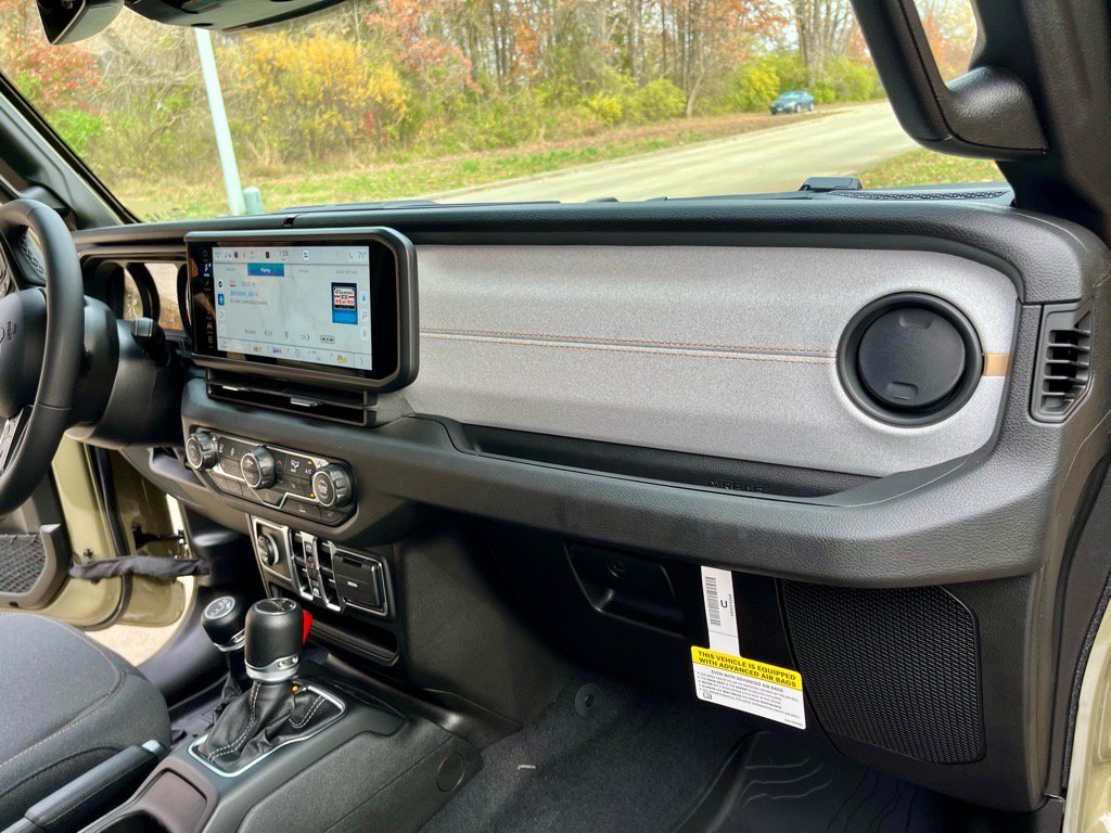 New 2026 Jeep Gladiator Sport image 14