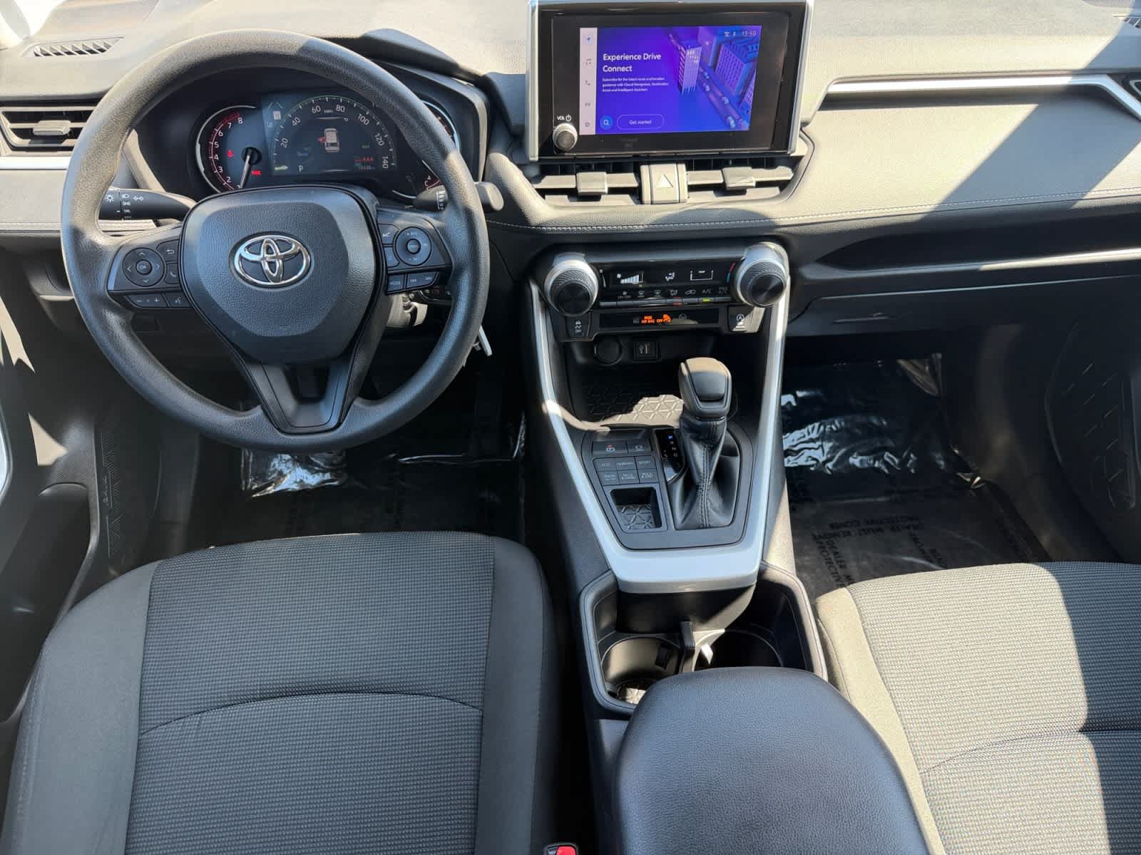 Used 2024 Toyota RAV4 LE AWD/4WD image 6