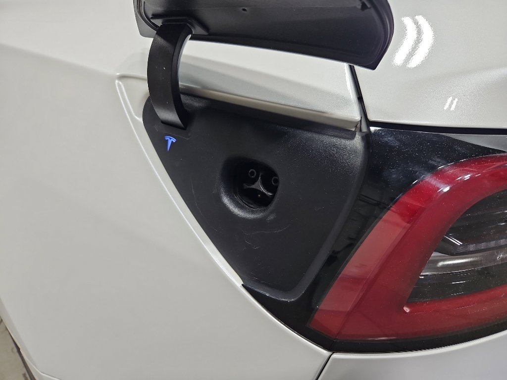 Used 2018 Tesla Model 3 Performance AWD/4WD image 5