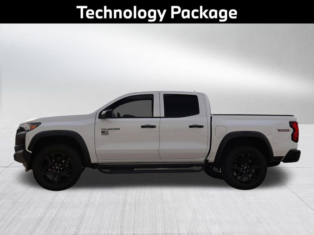 Used 2024 Chevrolet Colorado Trail Boss w/ Technology Package image 5