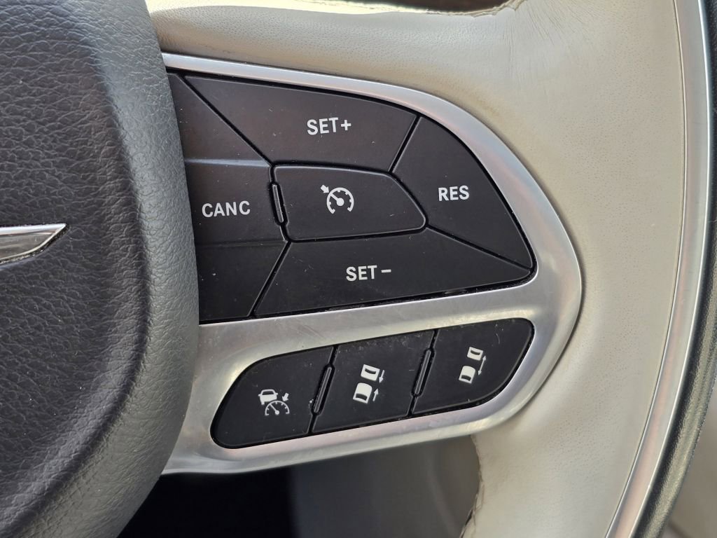 Used 2021 Chrysler Pacifica Limited w/ Premium & Safety Sphere Group AWD/4WD image 13