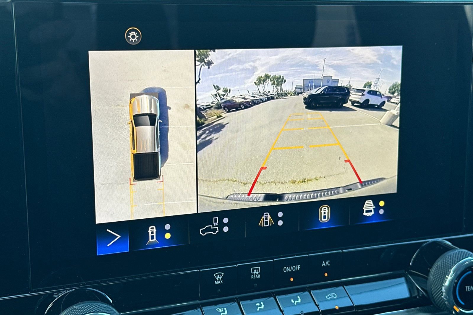 Used 2024 Chevrolet Colorado Trail Boss w/ LPO, Dark Essentials Package image 18