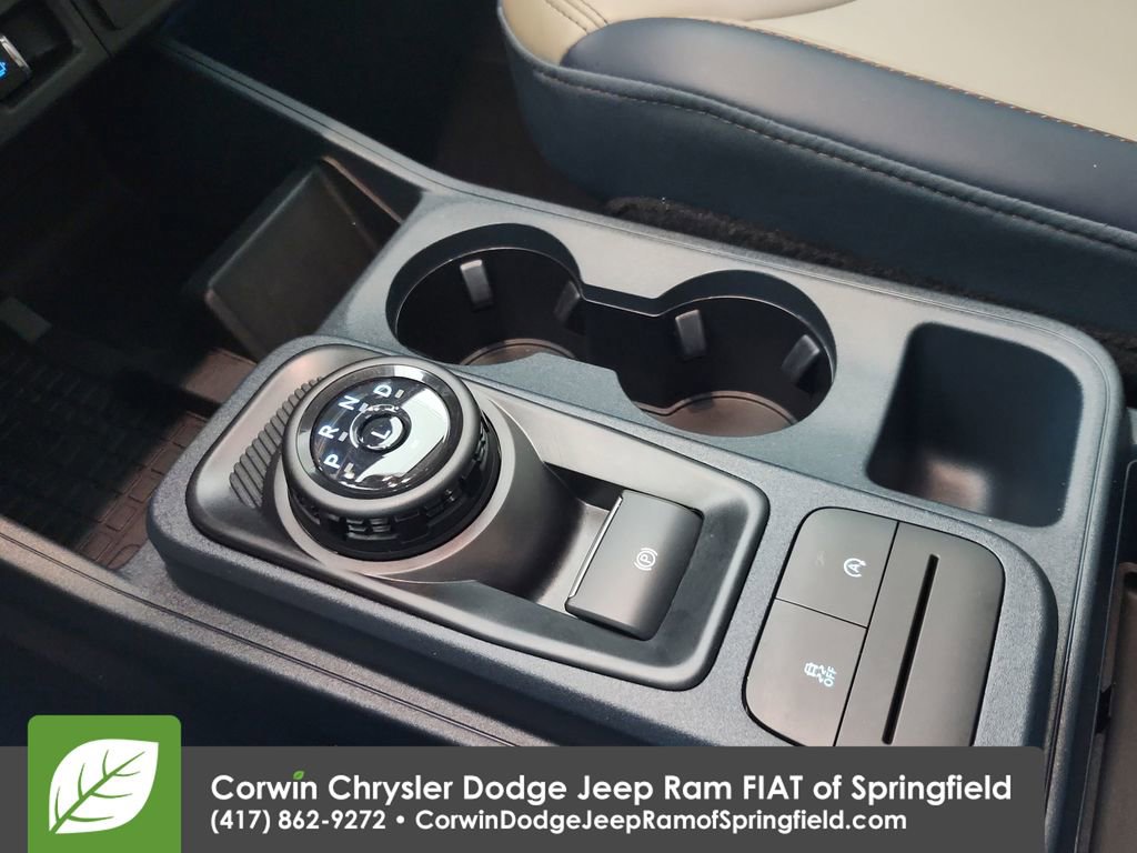 Used 2025 Ford Maverick Lariat image 27