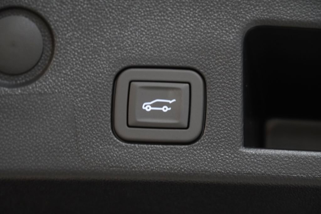 New 2026 Chevrolet Equinox LT w/ Convenience Package II FWD image 10