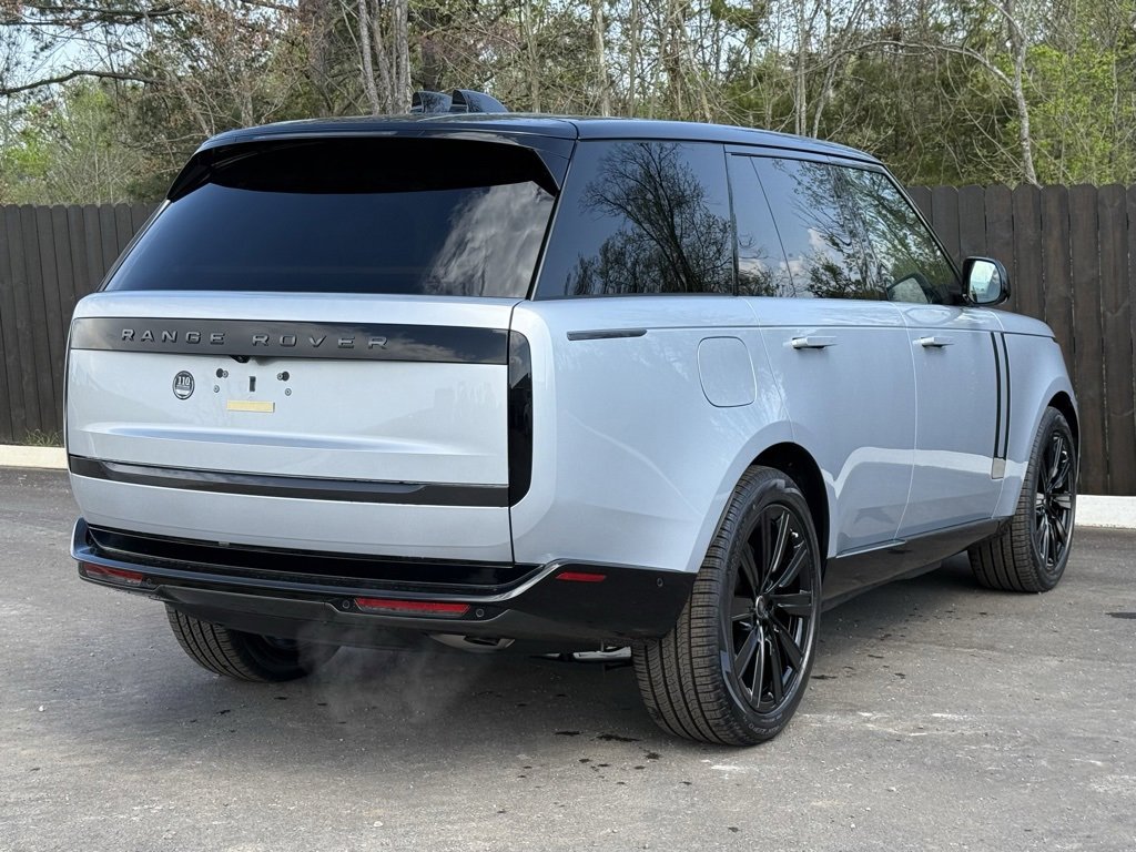 New 2025 Land Rover Range Rover SE image 6
