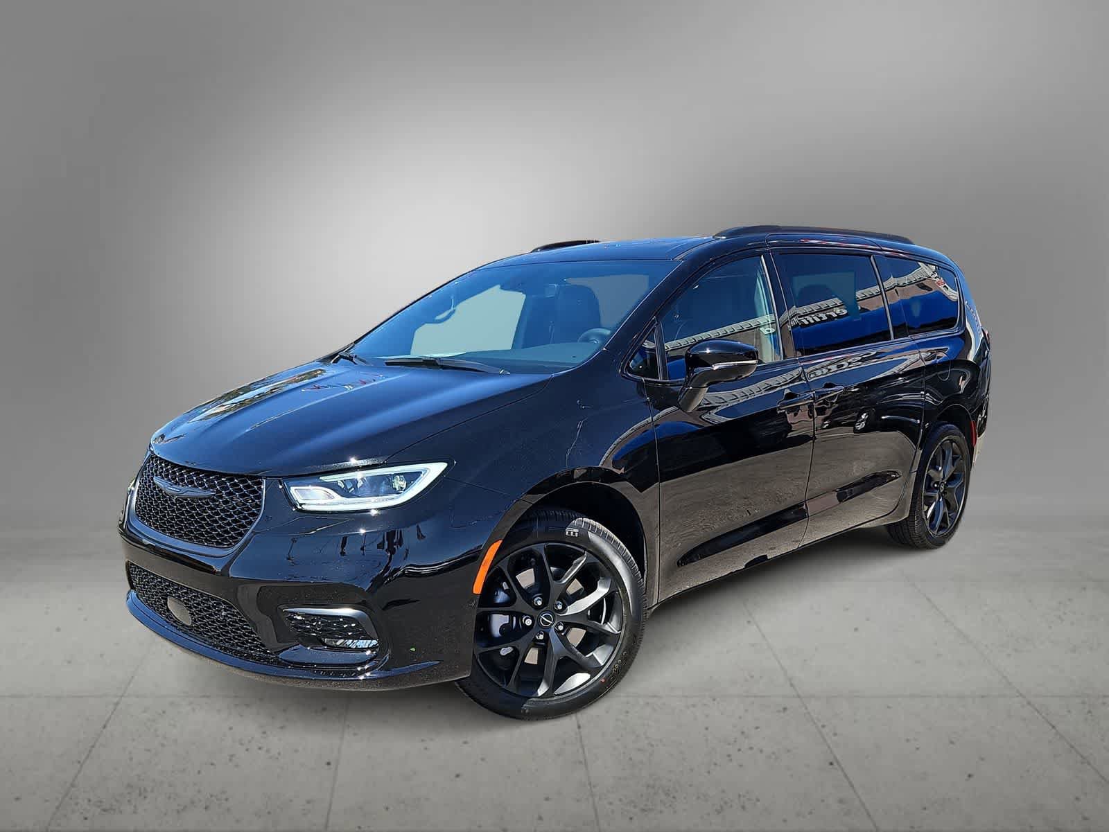 New 2026 Chrysler Pacifica Limited