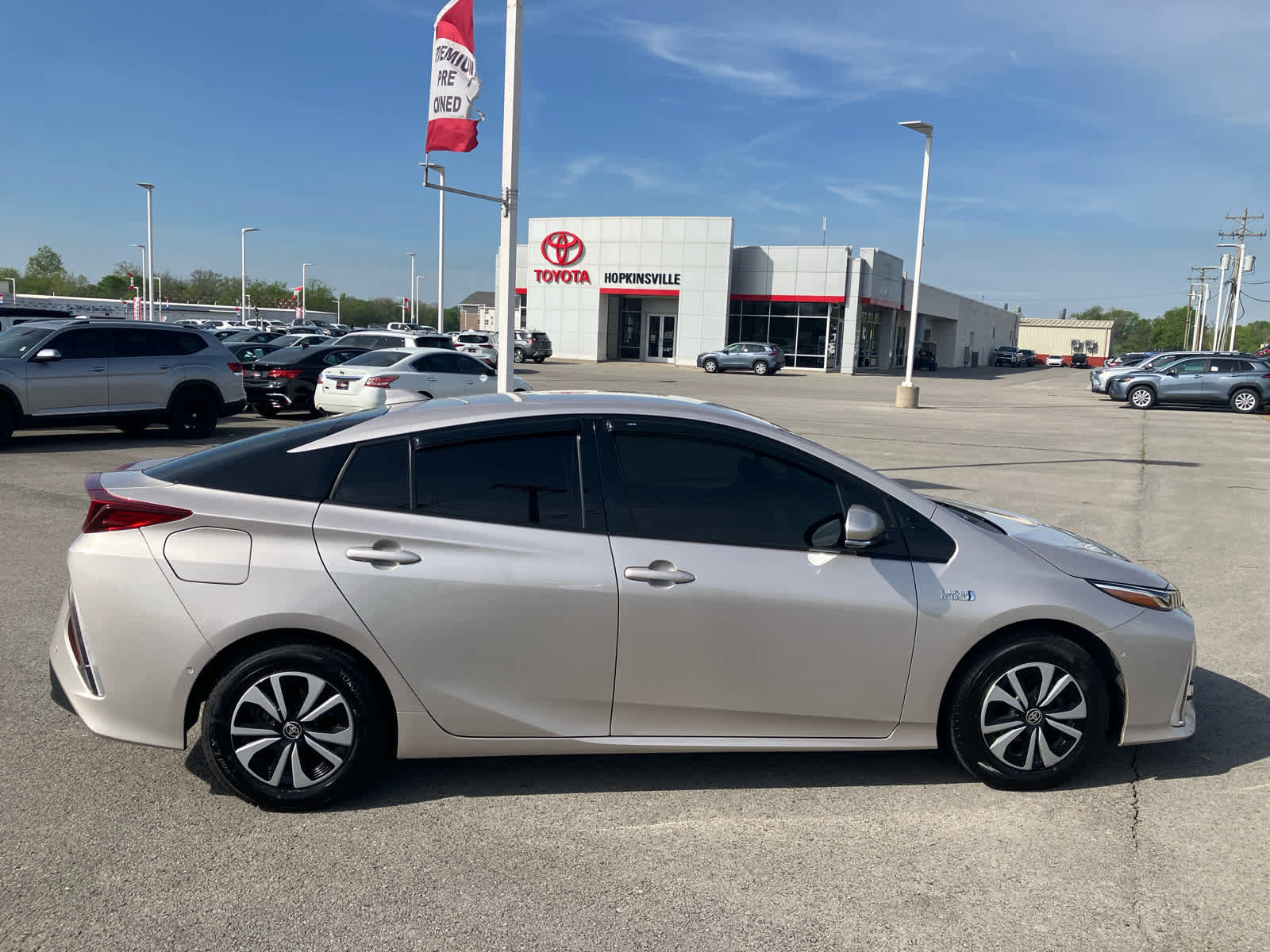 Used 2019 Toyota Prius Prime Advanced FWD image 8