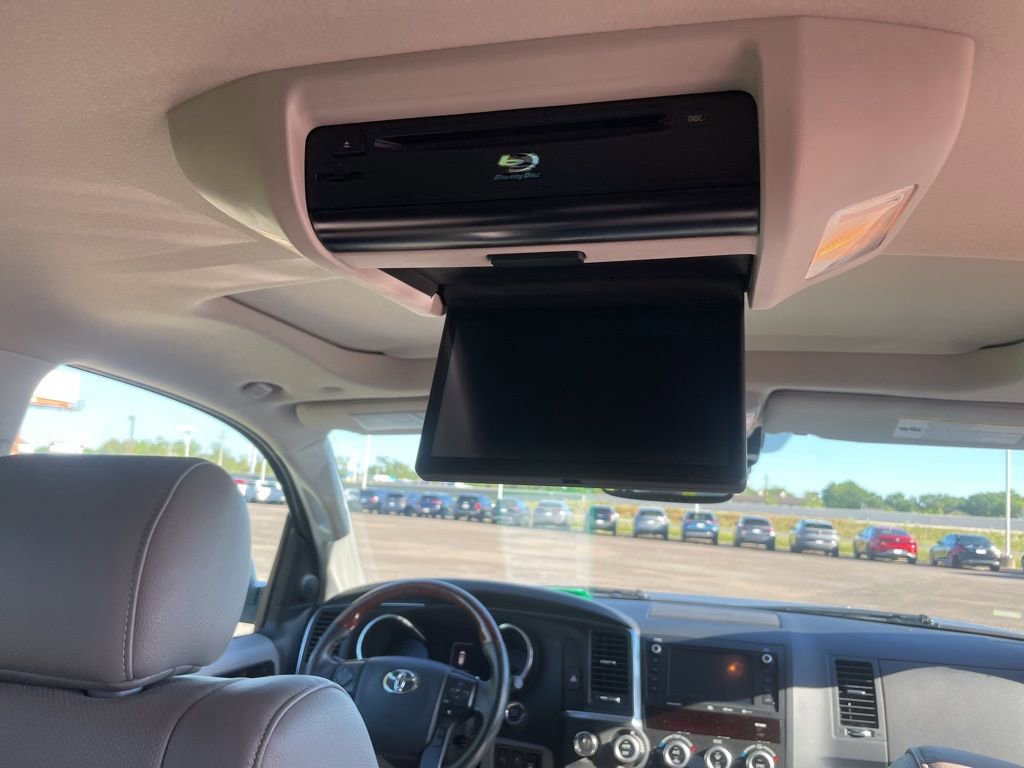 Used 2020 Toyota Sequoia Platinum AWD/4WD image 16
