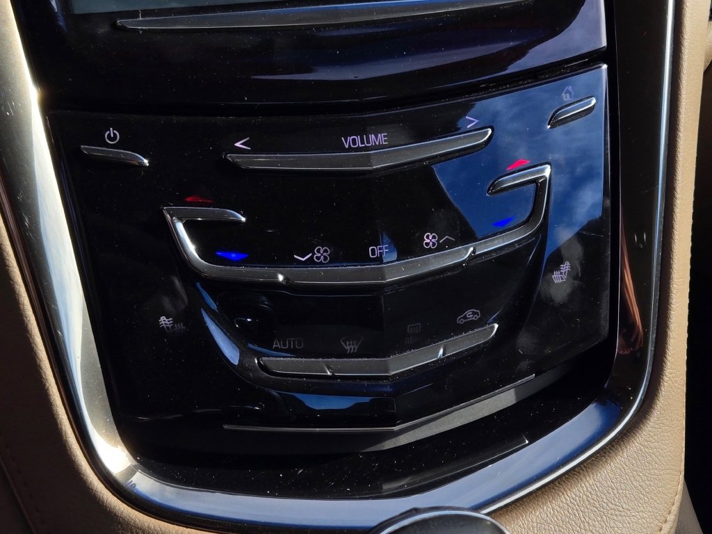 Used 2016 Cadillac ELR image 19