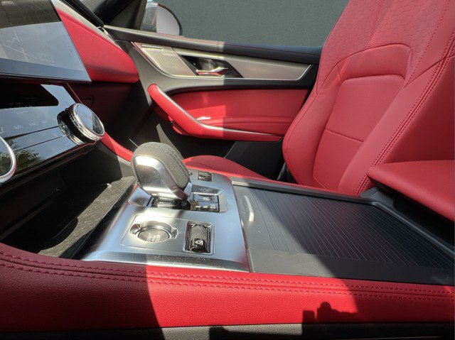 New 2026 Jaguar F-PACE R-Dynamic S image 27