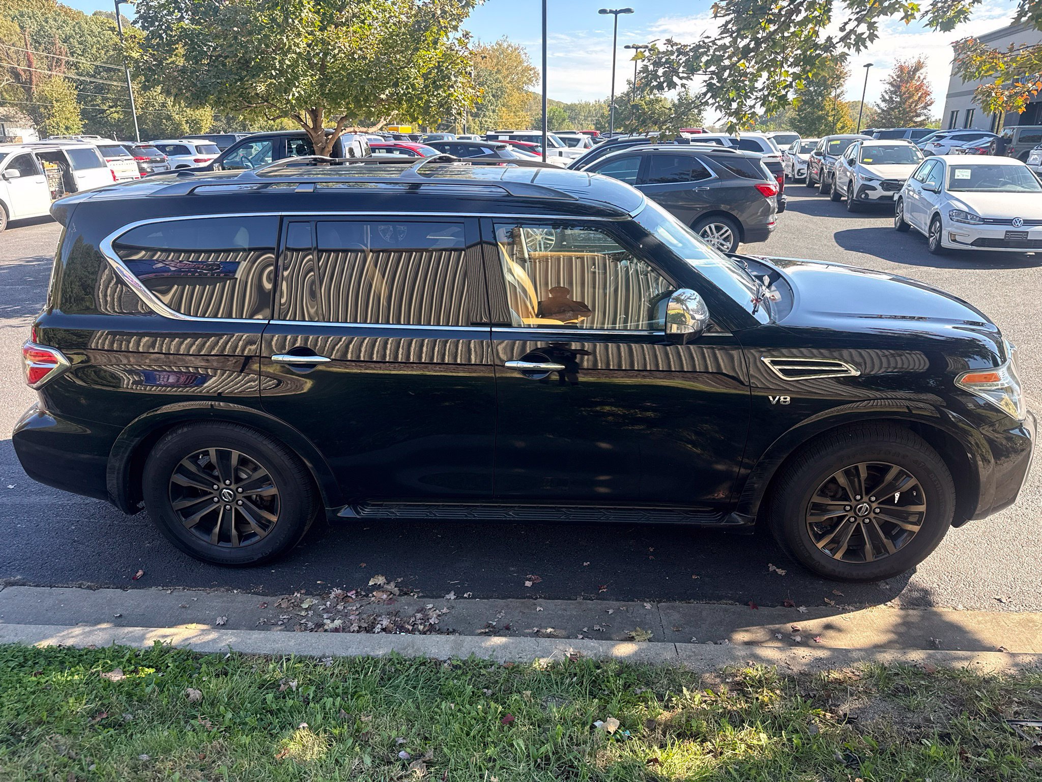 Used 2017 Nissan Armada Platinum AWD/4WD image 4